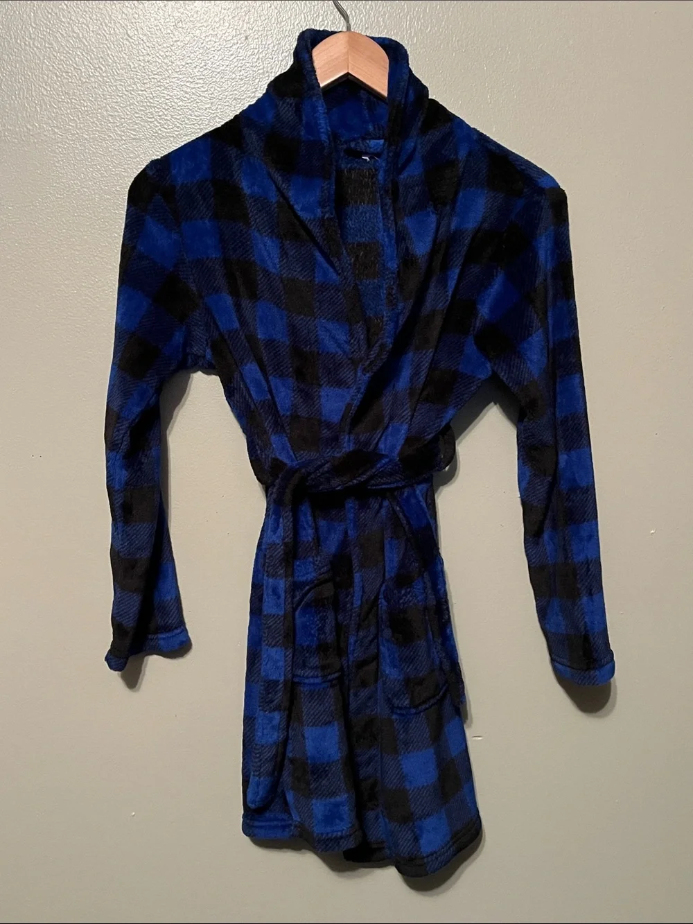 Wonder Nation Blue and Black Plaid Kids Fleece Robe Large